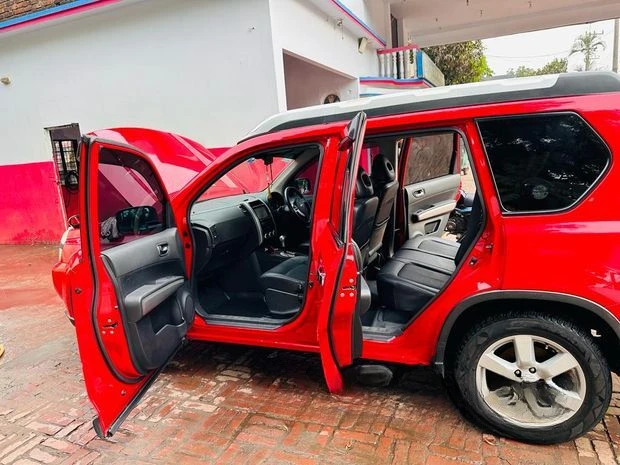 Used Nissan X-Trail Red 2010 Price in Qatar