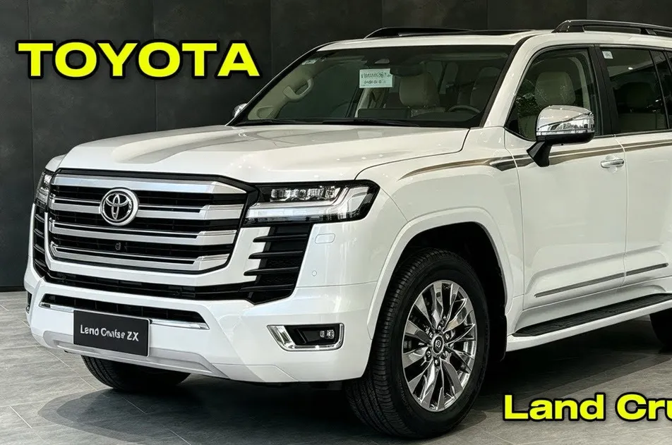 Toyota Land Cruiser ZX Gasoline 3.5L Price in Qatar 2026